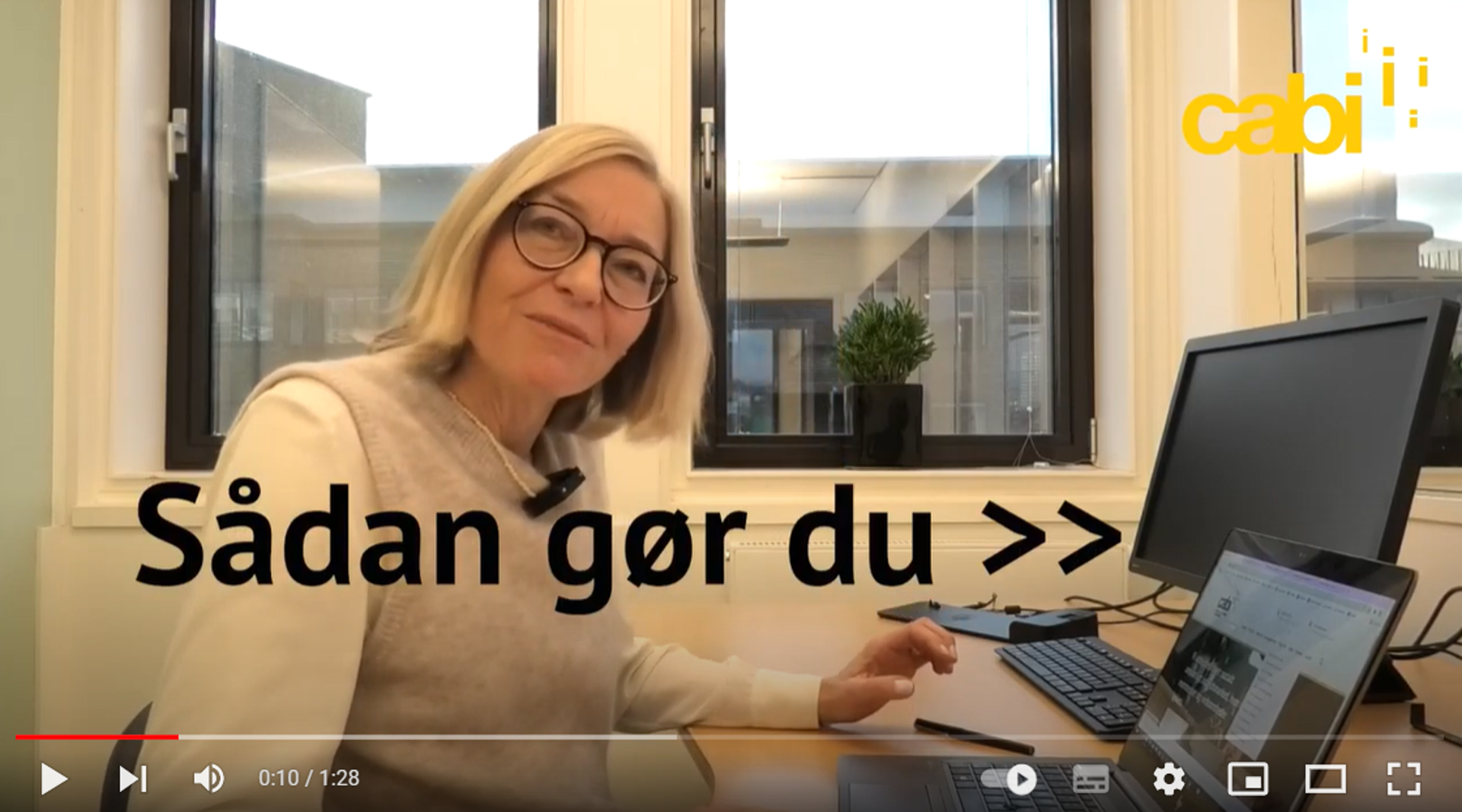 Klik på billedet for at afspille videoen i YouTube